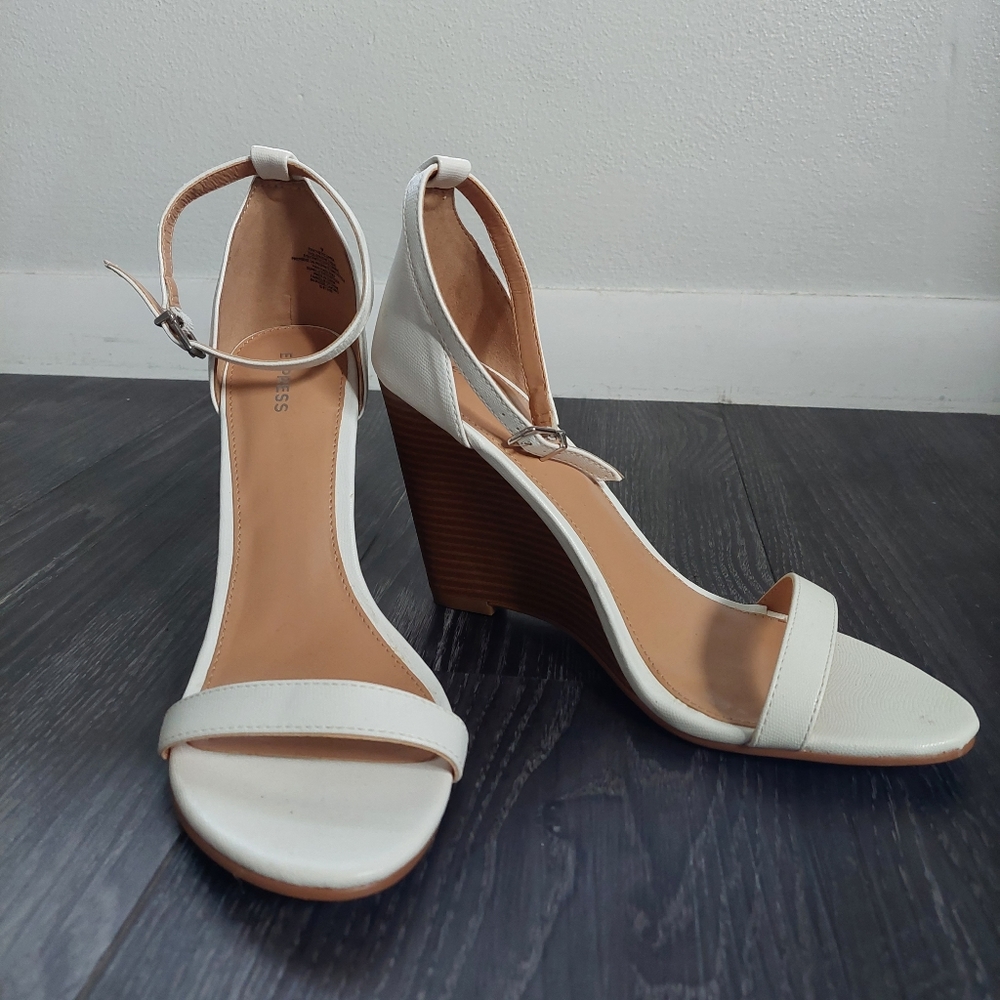 Express Heels